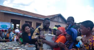 REA YAENDELEA KUTEKELEZA KWA VITENDO MKAKATI WA NISHATI SAFI YA KUPIKIA .