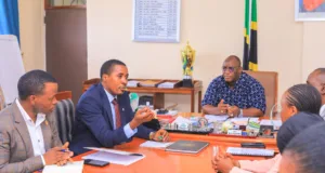 WATENDAJI WA MAMLAKA WATAKIWA KUSIKILIZA KERO ZA WANANCHI