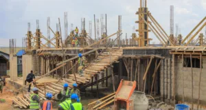 DKT. SEIF AAGIZA KUKAMATWA MKANDARASI NJOMBE AKISHINDWA KUKAMILISHA KAZI KWA WAKATI