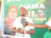 WATOTO FOUNDATION YAFANIKIWA KUGAWA MADAFTARI NCHINI