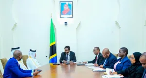 MAKAMU WA RAIS BALOZI NCHIMBI AKUTANA NA BALOZI WA QATAR