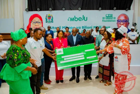 WAZIRI MAVUNDE AKABIDHI BILIONI MBILI ZA MIKOPO KWA WAJASIRIAMALI JIMBO LA MTUMBA