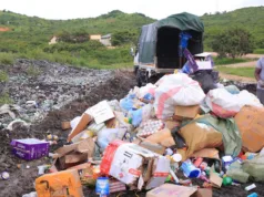 TBS KANDA YA KATI WATEKETEZA TANI 4.5 ZA NGUO ZA MITUMBA , VIPODOZI NA VYAKULA ZISIZOKIDHI MATAKWA YA VIWANGO.