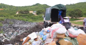 TBS KANDA YA KATI WATEKETEZA TANI 4.5 ZA NGUO ZA MITUMBA , VIPODOZI NA VYAKULA ZISIZOKIDHI MATAKWA YA VIWANGO.