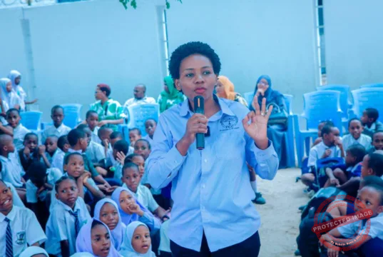 FCC YATOA ELIMU YA ULINZI WA MLAJI KWA WANAFUNZI WA SHULE YA MSINGI BUNGE