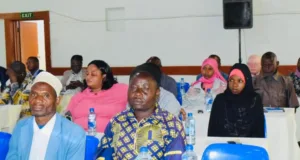 SEMNA YA EWURA SINGIDA YAJADILI UVUNAJI WA MAJI, MATUMIZI SALAMA YA GESI NA HUDUMA KWA WATEJA