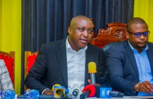 VIJANA WAONGOZA KURASIMISHA BIASHARA TANZANIA