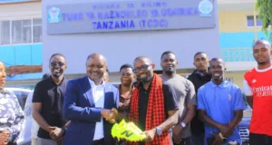 TCDC YAKABIDHI VIFAA VYA MICHEZO KWA WACHEZAJI