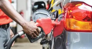 PETROLI DAR SASA 3,820 KWA LITA