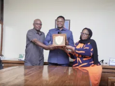 KAMISHNA JENERALI LYIMO AKABIDHIWA TUZO YA SHUKRANI