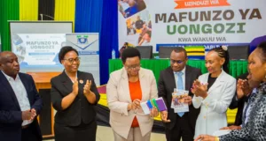 PROF. NOMBO AIPONGEZA ADEM NA VVOB KWA KUJENGA UWEZO WA WAKUU WA SHULE