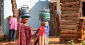 WILAYA YA LUSHOTO YAPOKEA MRADI WA USAMBAZAJI NA UUZAJI WA MITUNGI YA GESI KWA BEI YA RUZUKU