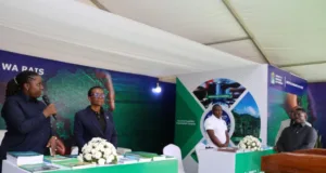 NAIBU WAZIRI MKAMA AKAGUA UBUNIFU MAONESHO YA SIKU YA MAZINGIRA
