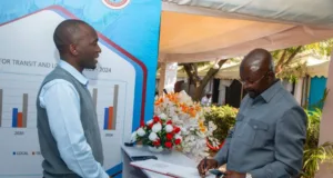 MKURUGENZI WA UCHAGUZI APONGEZA UFANISI NA UWAZI WA MFUMO WA UAGIZAJI MAFUTA KWA PAMOJA