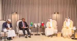 WAZIRI SANGU AKUTANA NA KUZUNGUMZA NA WAZIRI WA KAZI QATAR