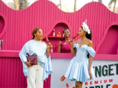 PASTEL, VICHEKO NA SERENGETI PREMIUM APPLE: NDANI YA SHEREHE KUBWA YA MARAFIKI DAR ES SALAAM