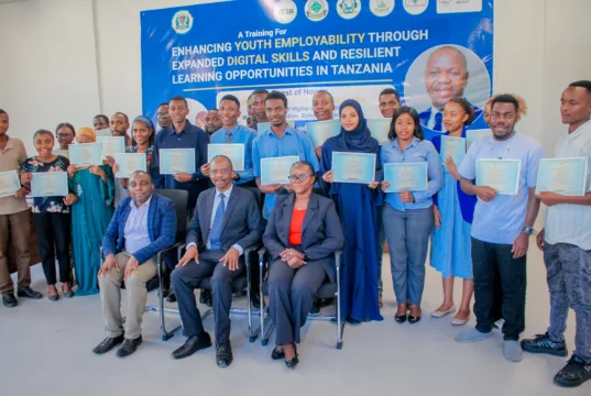 VIJANA WAFUNGUKA BAADA YA MAFUNZO DIT, WAIPONGEZA SERIKALI KWA FURSA YA UJUZI WA KIDIGITALI.