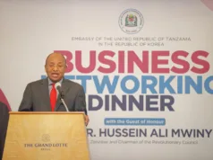 RAIS DKT. MWINYI AWAKARIBISHA WAWEKEZAJI WA KOREA KUSINI KUWEKEZA ZANZIBAR RAIS DKT, MWINYI, WAWEKEZAJI